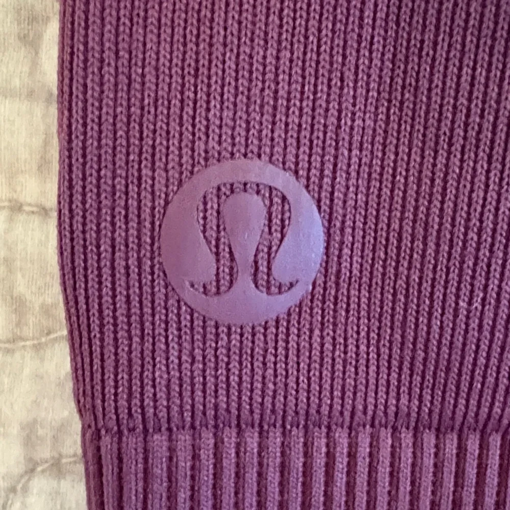 Lululemon Ebb to Street Longline Bra ~ Size 6 ~ Burgundy - Picture 3 of 6